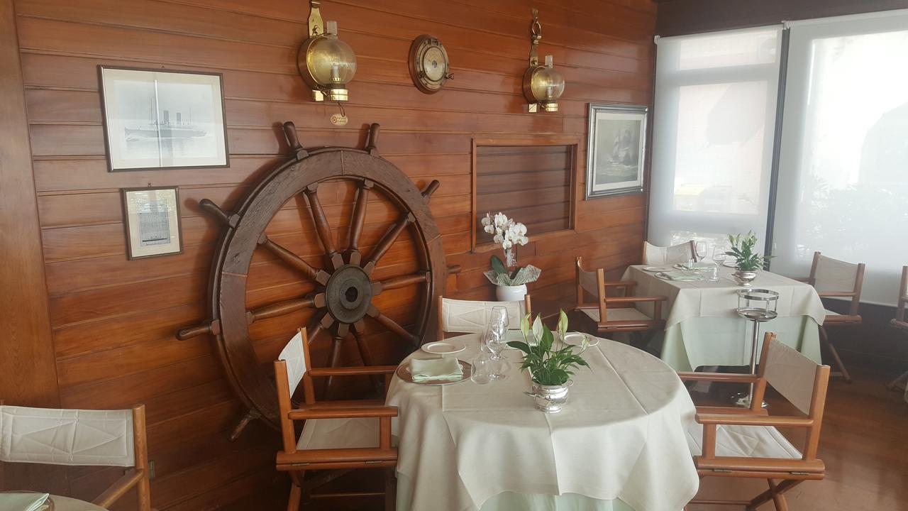 Lord Nelson - Camere Chiavari Esterno foto